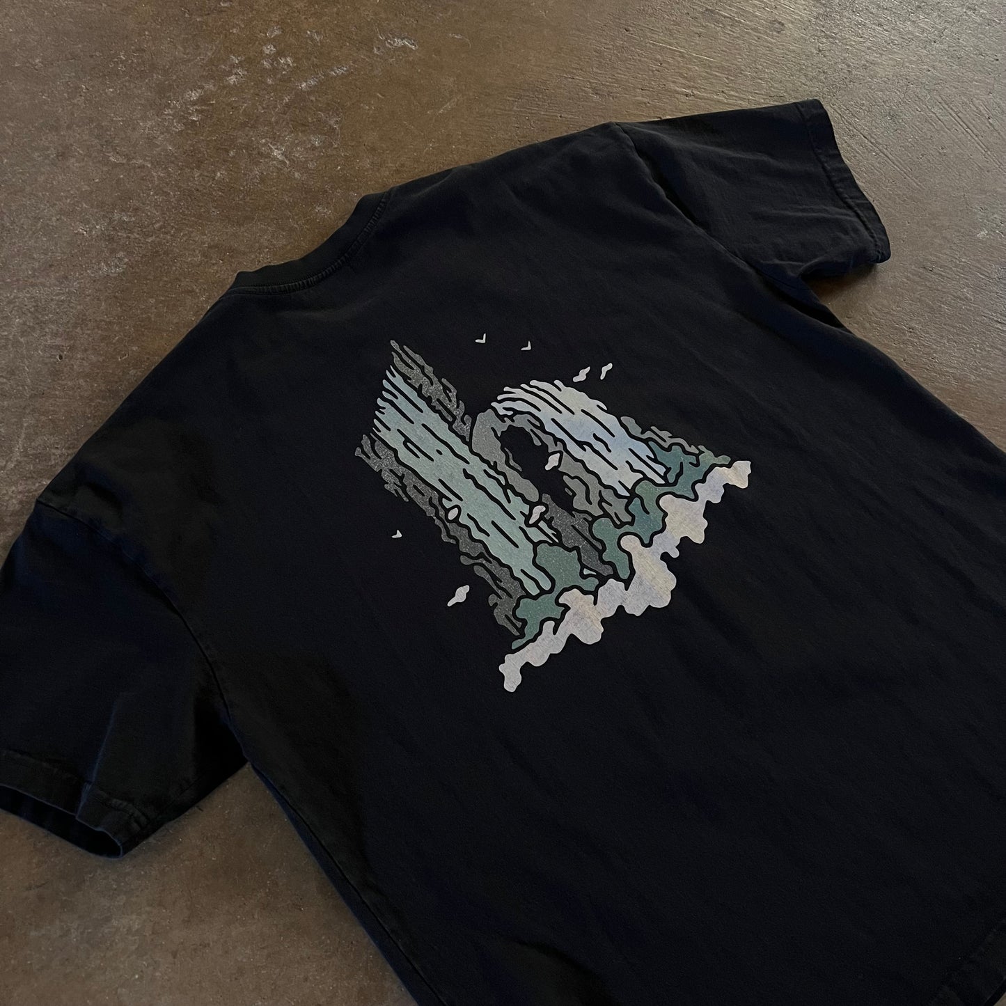 2010’s Hidden NY Logo Graphic Tee - Extra Large