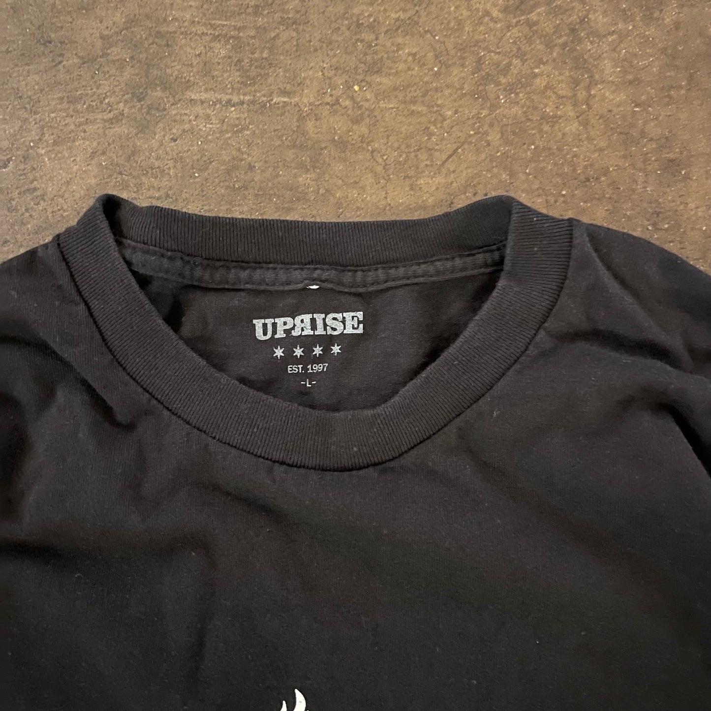 2010’s Uprise Skateshop Tee - Large