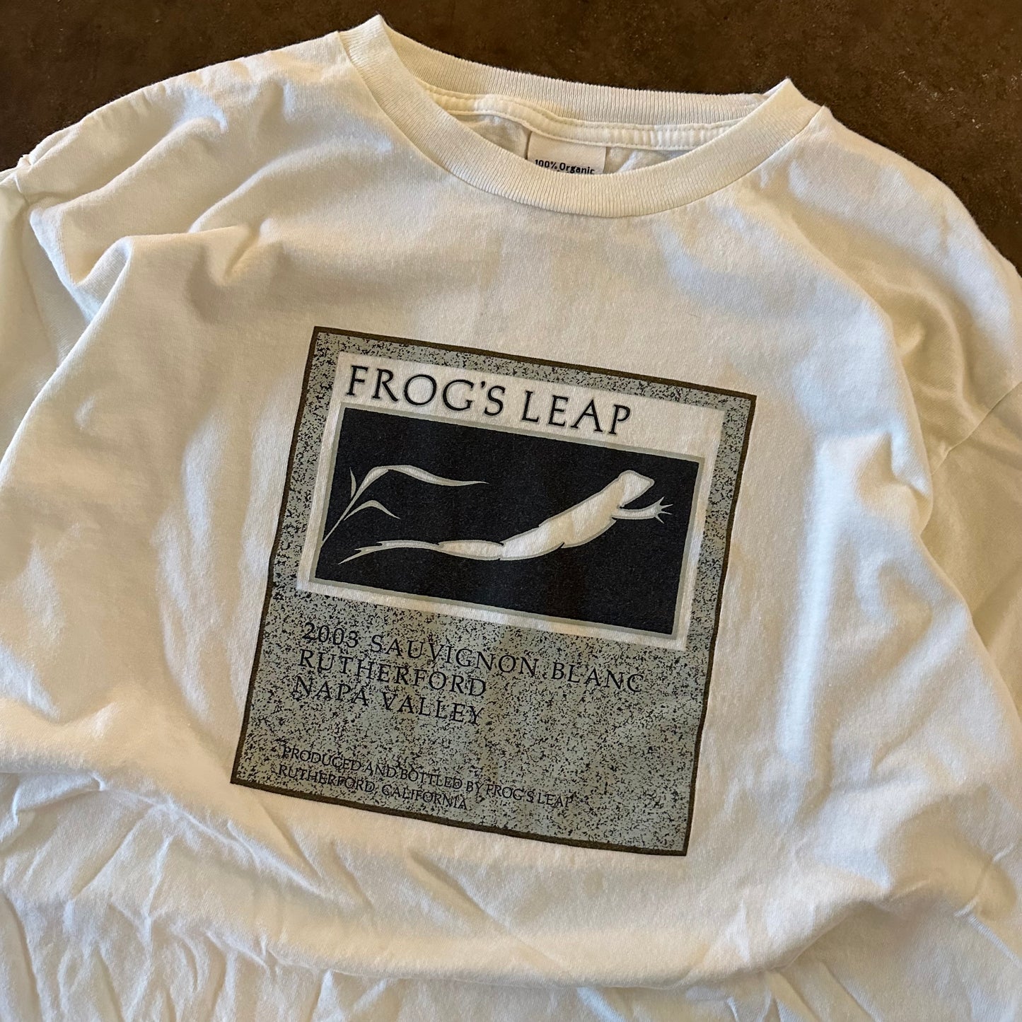 2000's "Frog's Leap" Wine Tee- Medium