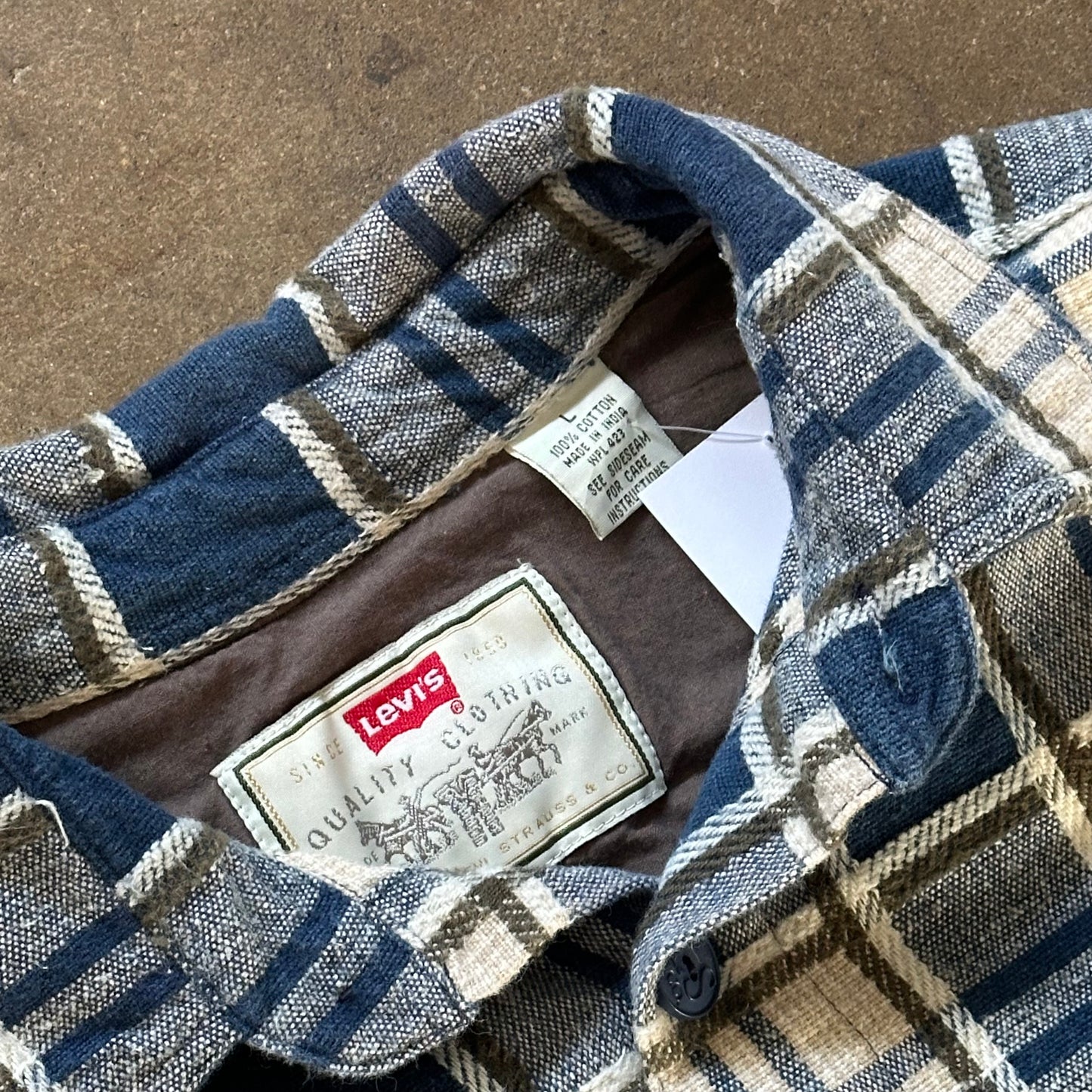 1990's Levi's Textured Plaid Button Up Flannel - Large