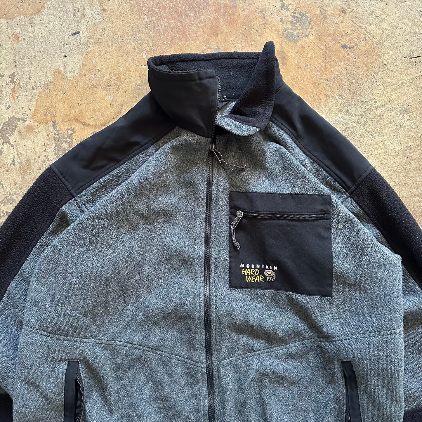 2000's Mountain Hardware Fleece- Extra Large