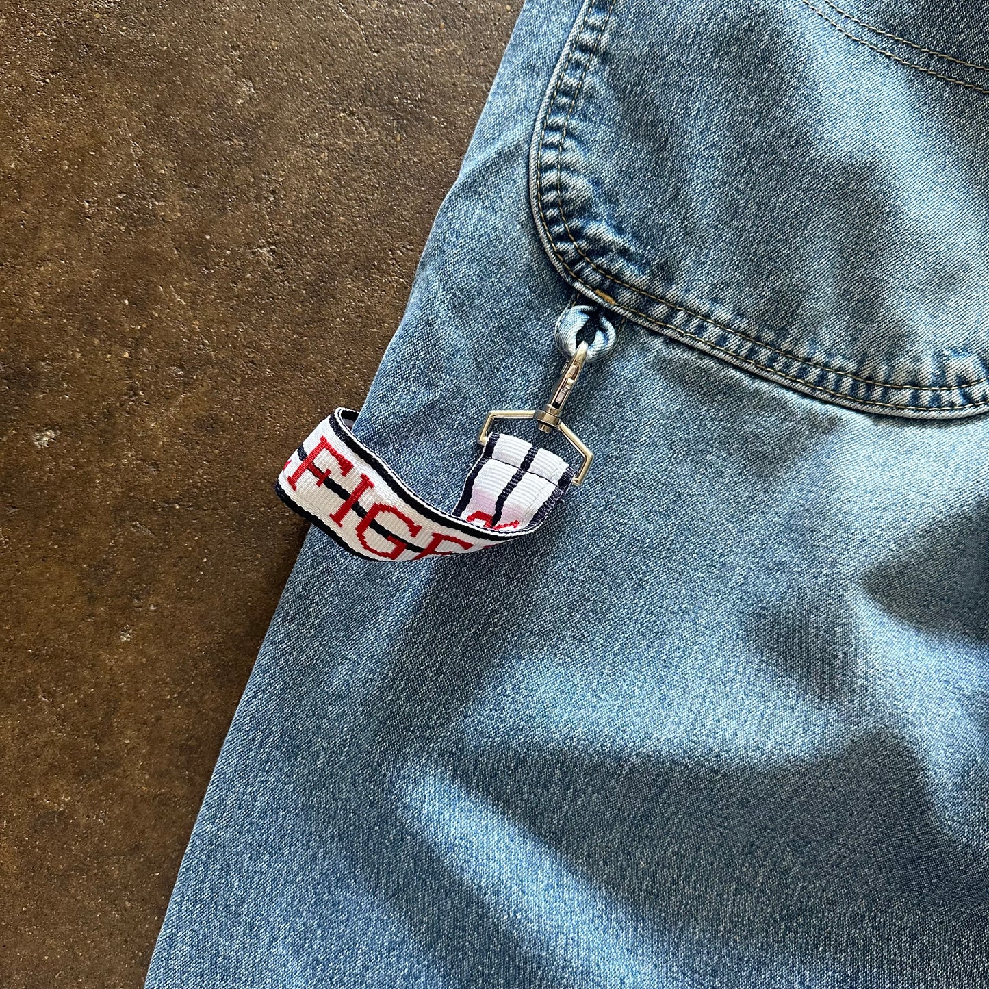 1990's Tommy Hilfiger Baggy Carpenter Jean - 32x35