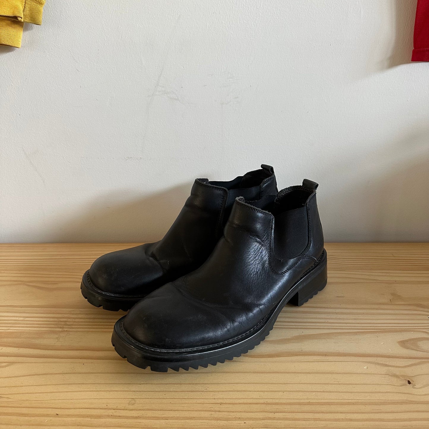 1990's Kenneth Cole Reaction Lug Sole Chelsea Boots - Size 11.5