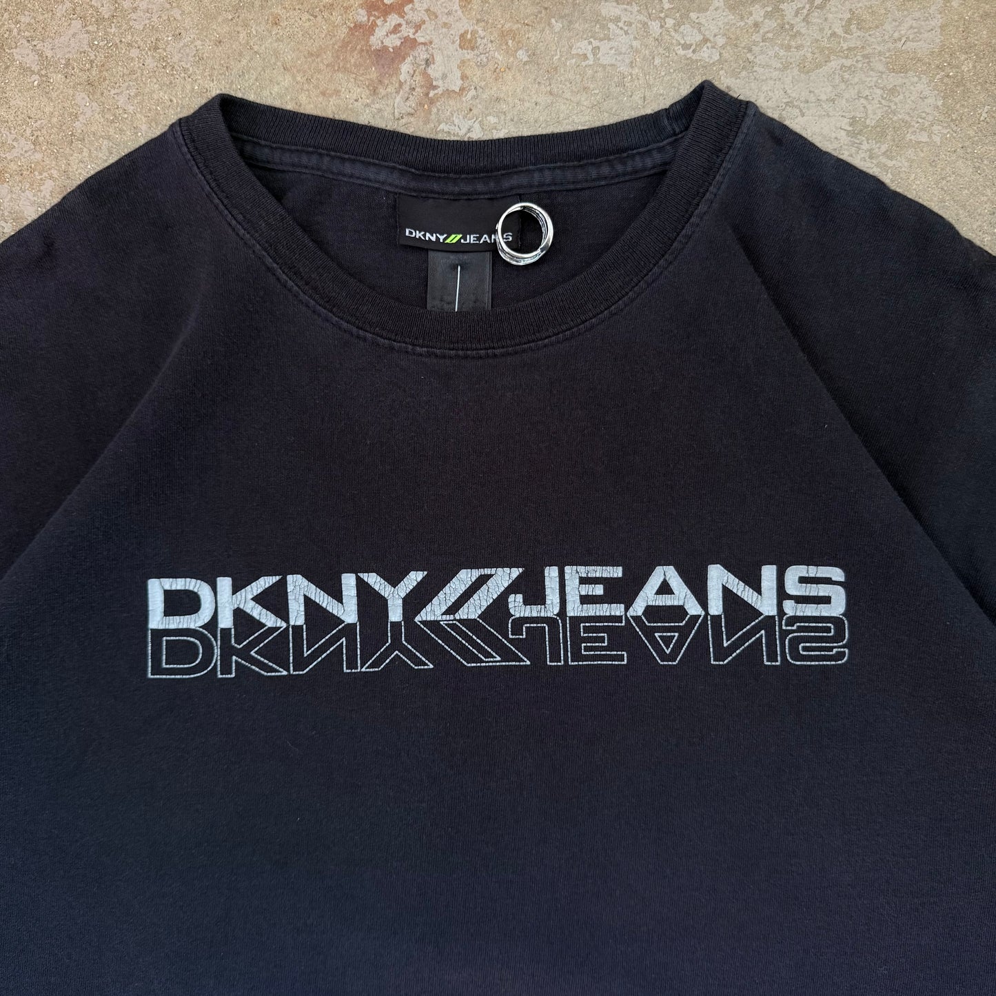 2000’s DKNY Jeans Graphic Tee - Large