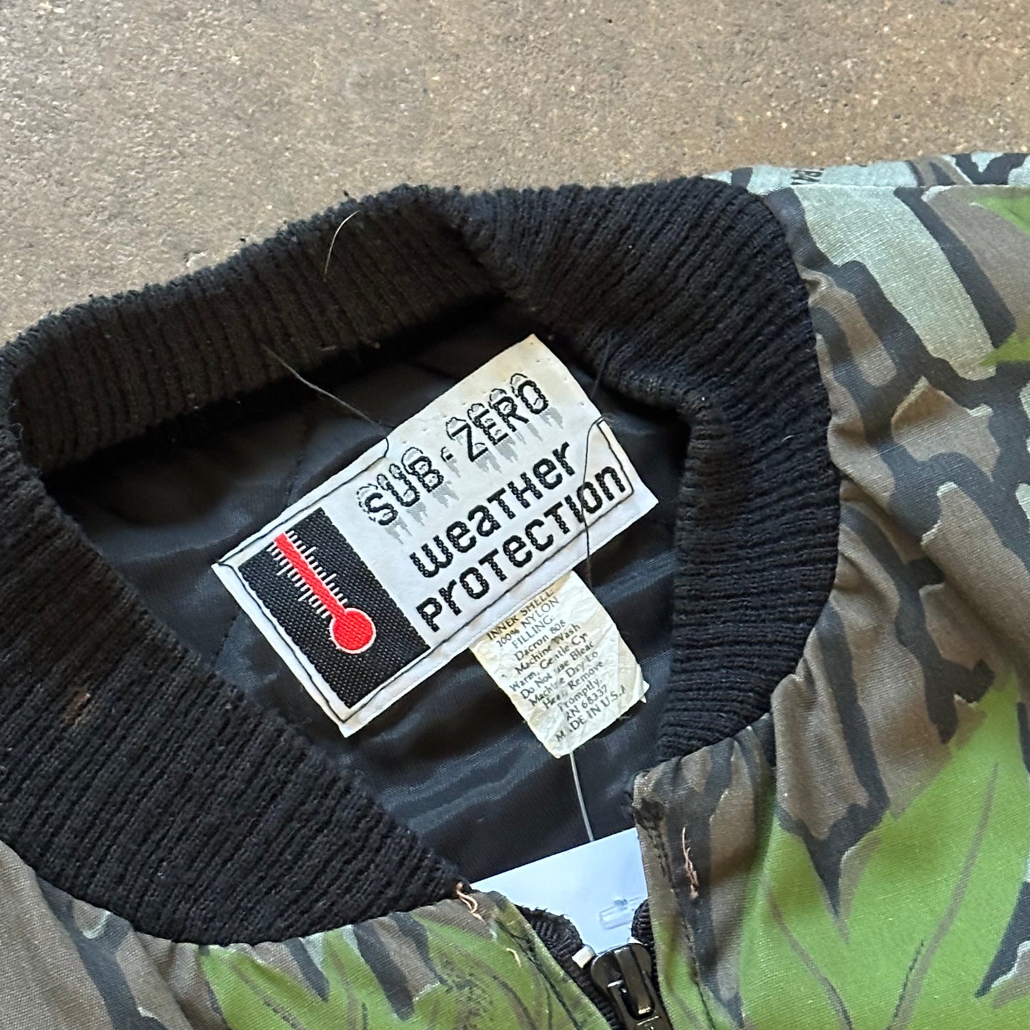 1990's Real Tree Printed Bomber Jacket - Large