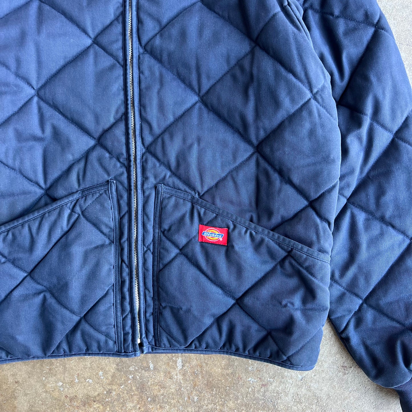 2000's Dickies Quilted Zip Up Coat - Medium