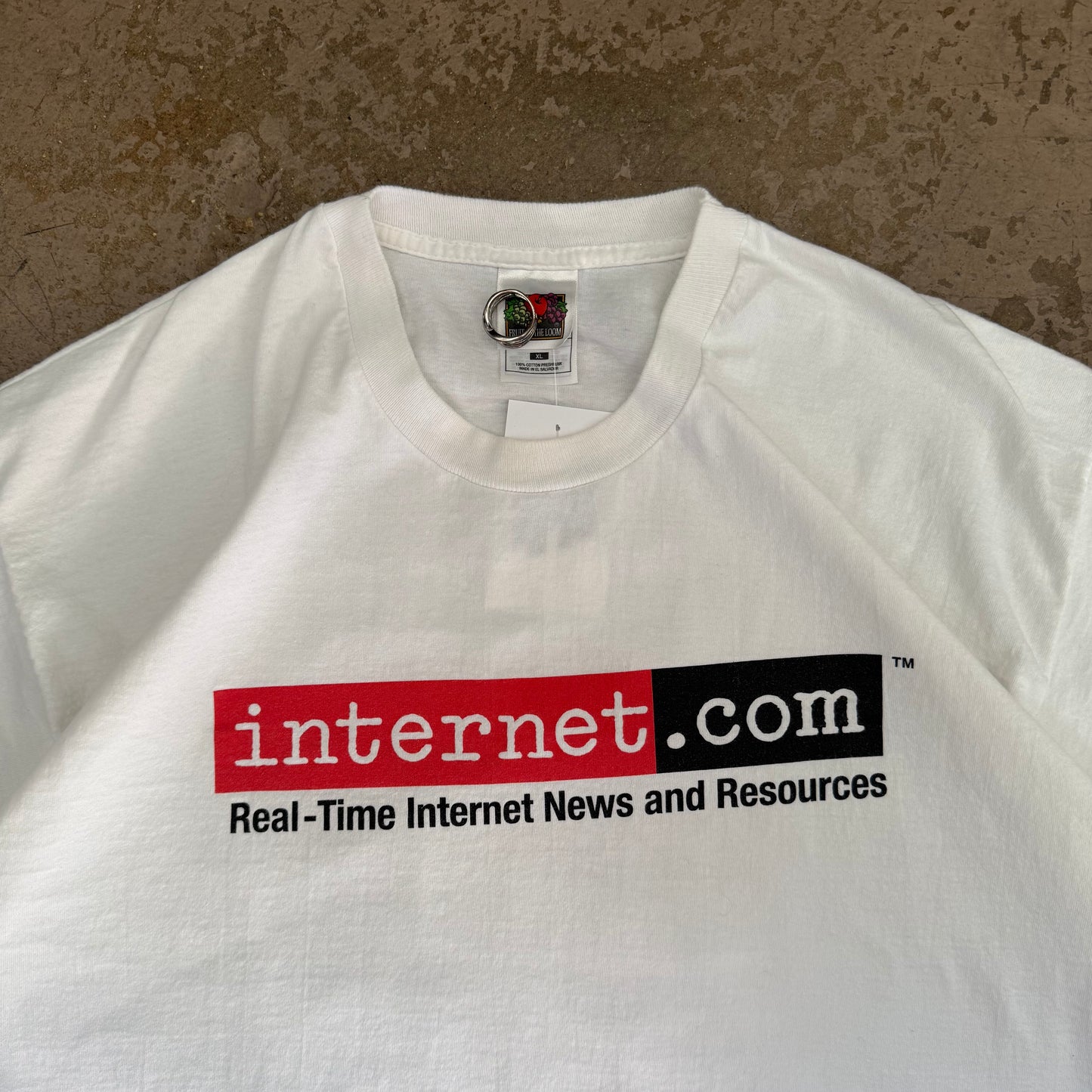 1990’s “internet.com” News Graphic Tee - Extra Large