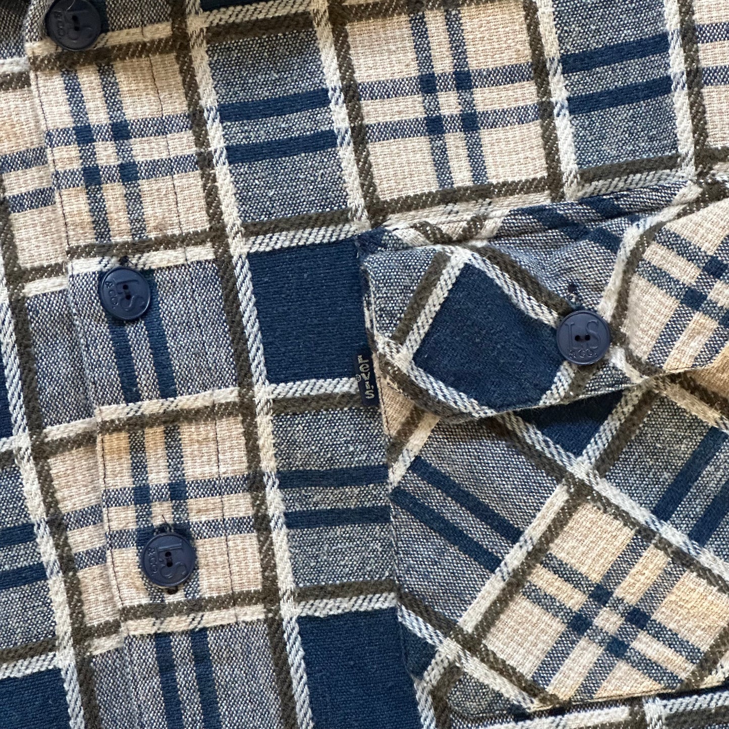 1990's Levi's Textured Plaid Button Up Flannel - Large