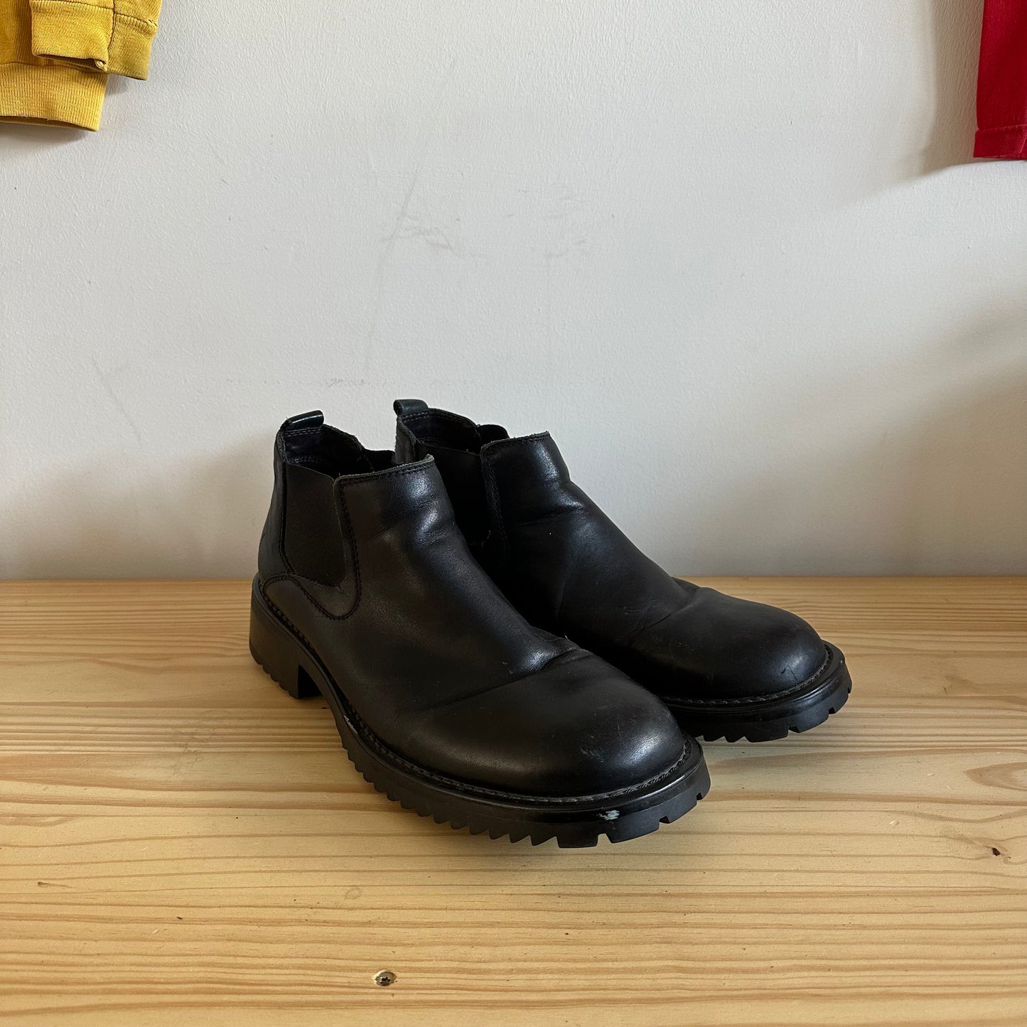 1990's Kenneth Cole Reaction Lug Sole Chelsea Boots - Size 11.5