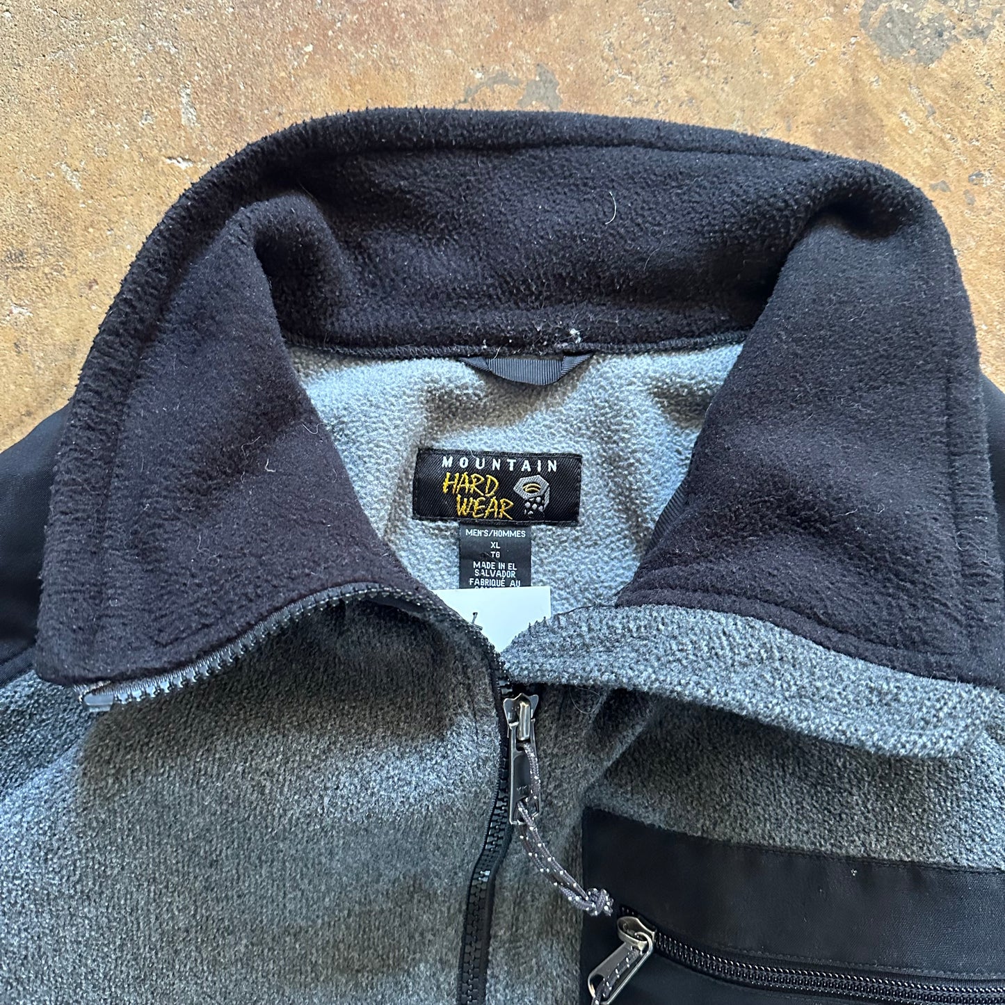2000's Mountain Hardware Fleece- Extra Large