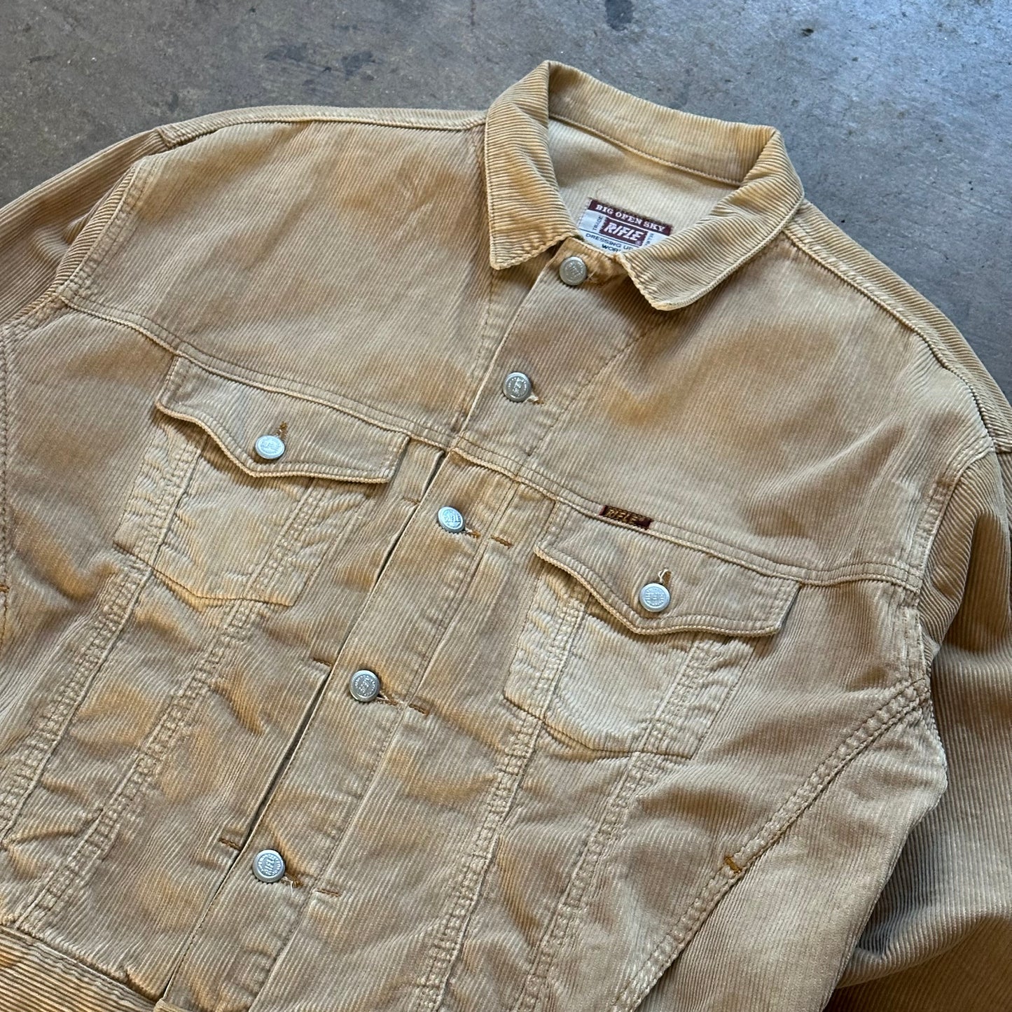 1990's Rifle Corduroy Pleated Trucker Jacket - Large
