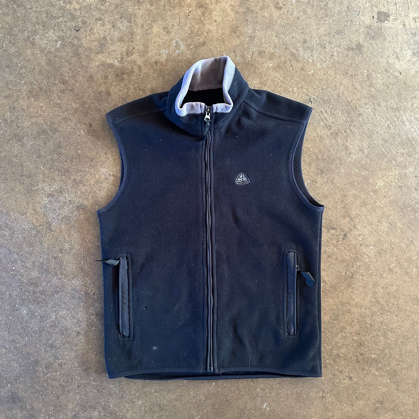 2000's Nike ACG Black Fleece Vest - Medium