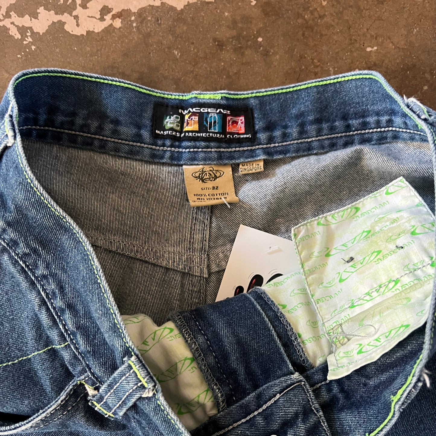 1990's MACGear Baggggy Cargo Jeans - 32